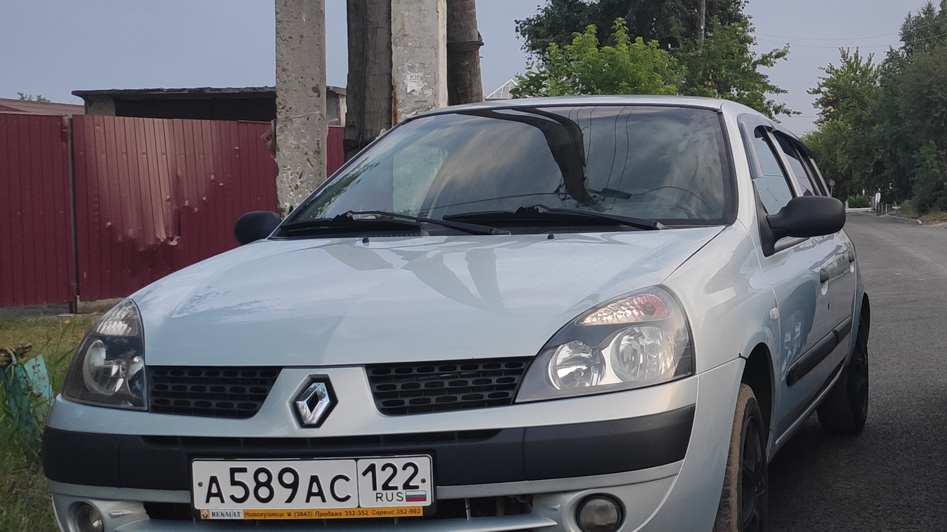 Renault Clio II 1.4 бензиновый 2003 | 2 на DRIVE2