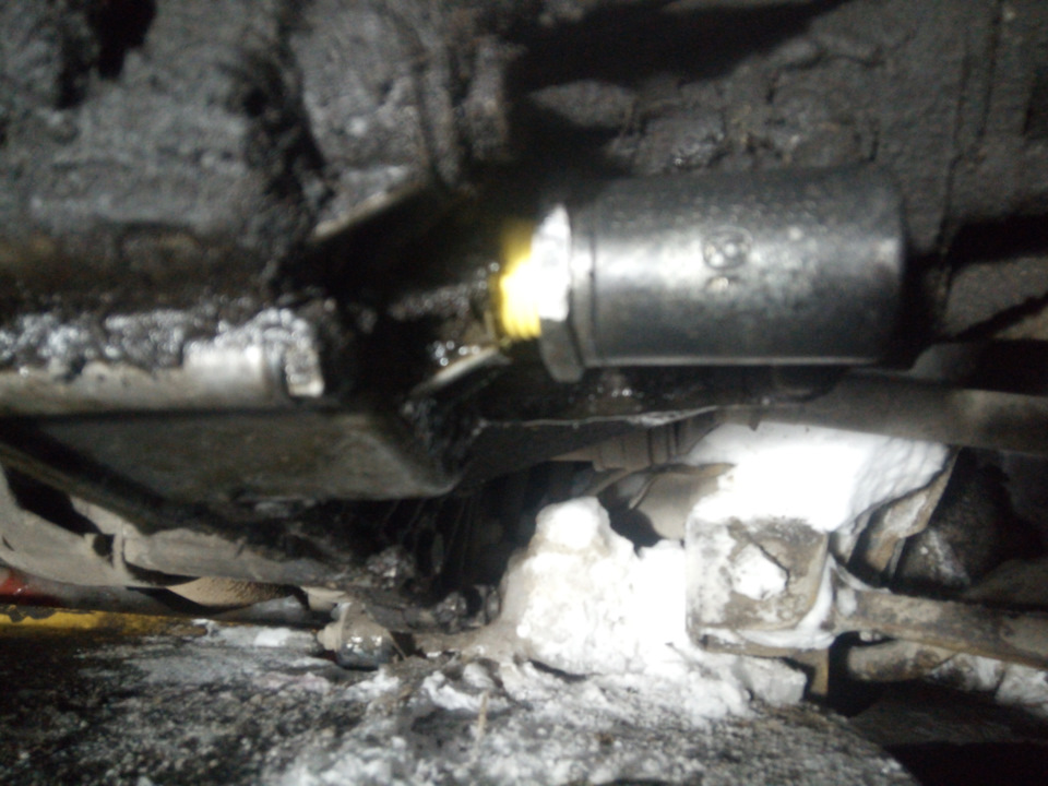 Не включается задняя передача на калине, оборвало провод соленоида ...