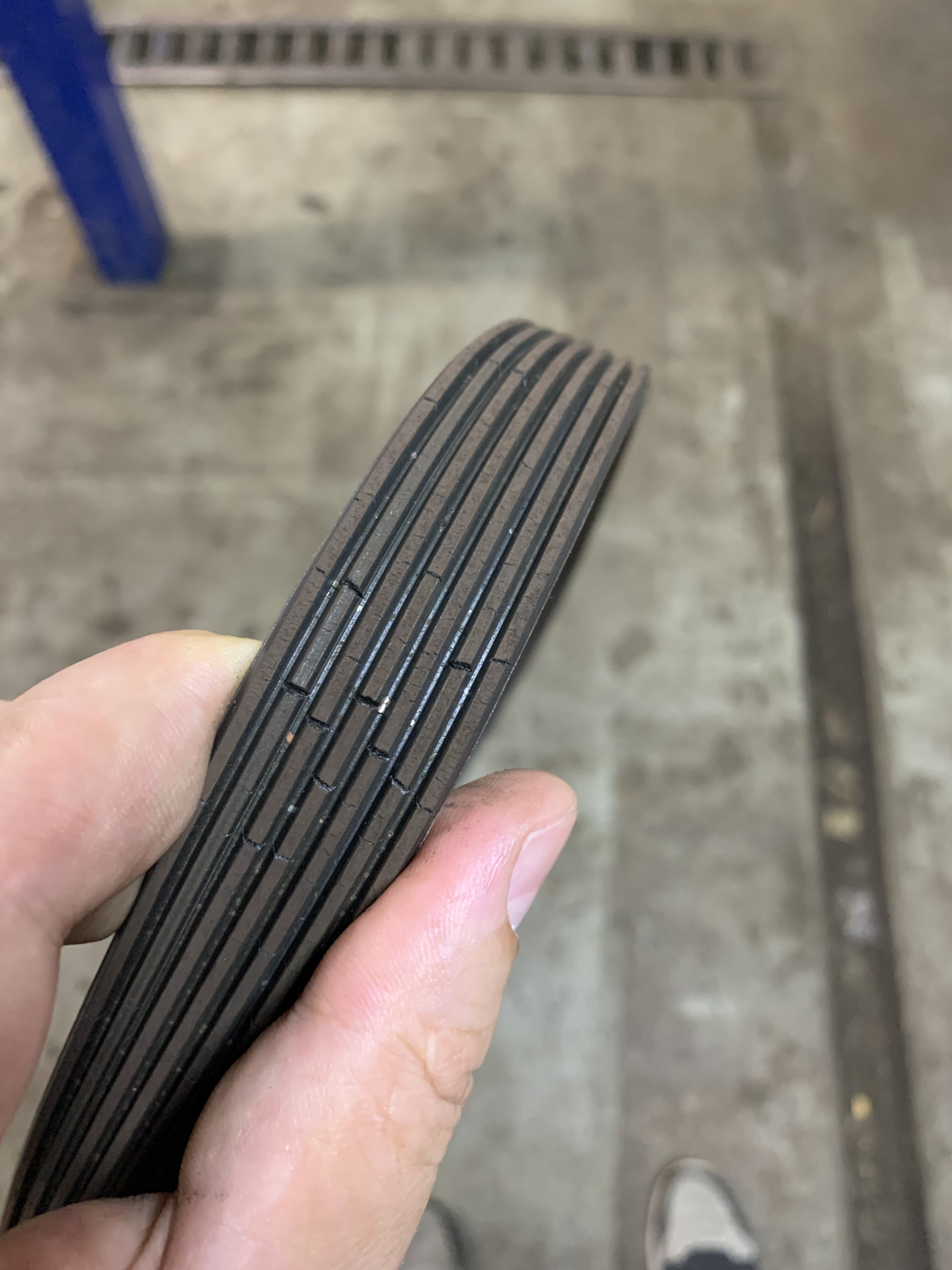 Ремешок — Nissan Juke (1G), 1,6 л, 2013 года | визит на сервис | DRIVE2