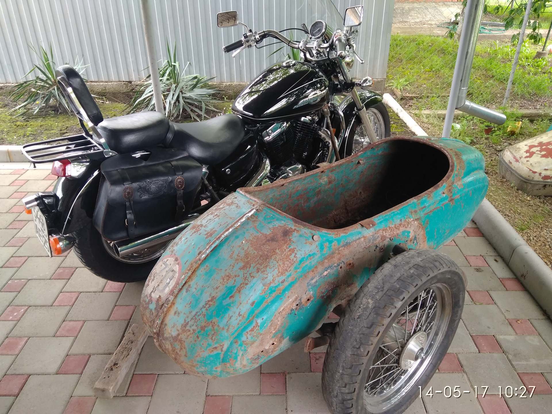 Honda Shadow с коляской