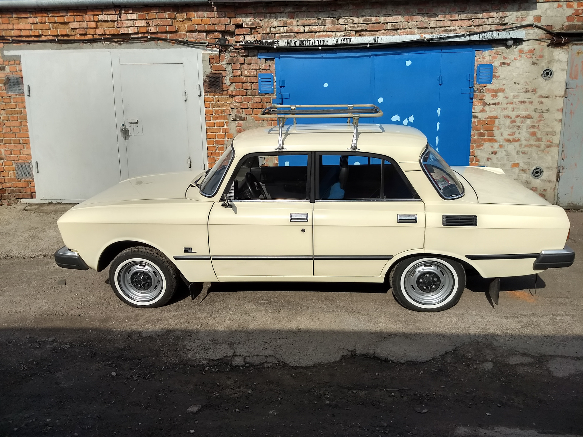 Во всей красе АЗЛК 2140 Люкс — Москвич 2140 SL, 1,5 л, 1985 года |  фотография | DRIVE2