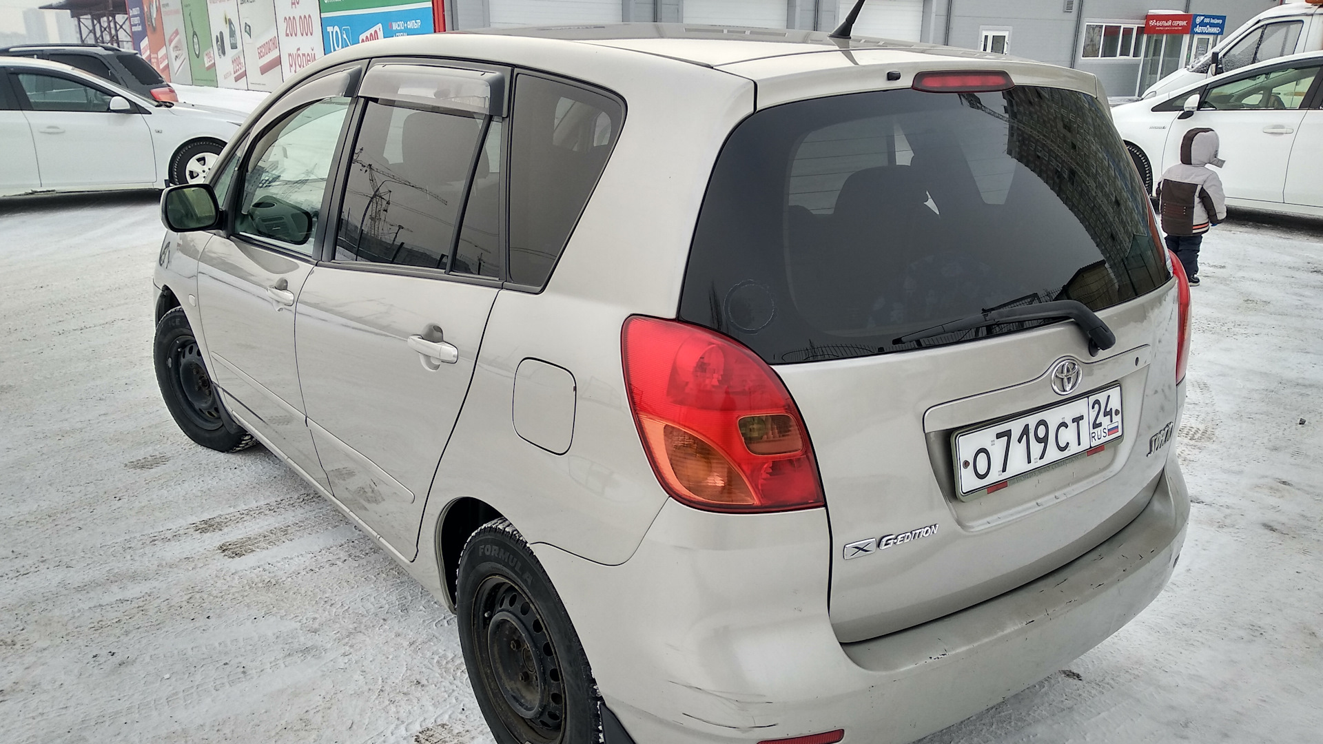 Toyota corolla spacio 2002 год. Сузуки спасио. Toyota corolla spacio 1997. Сузуки спасио. Королла спасио 2000.