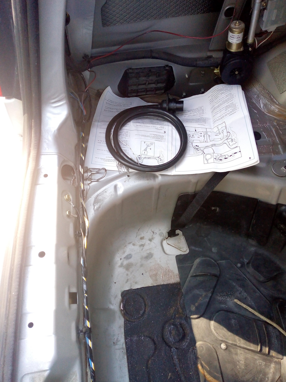 Антискрипная обработка на Land Rover Discovery 3 — DRIVE2