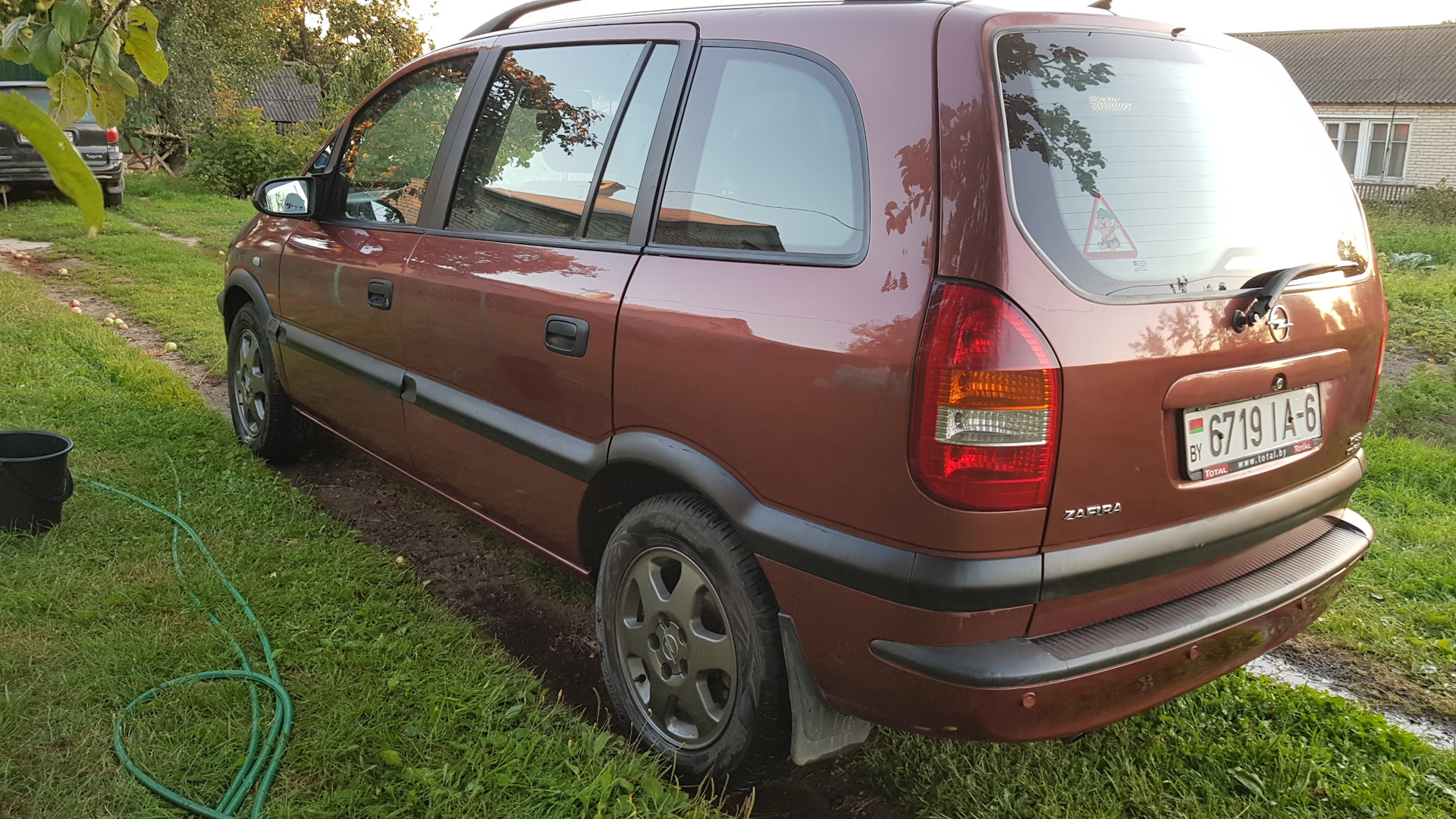 Купить Опель Зафира 2001 Года