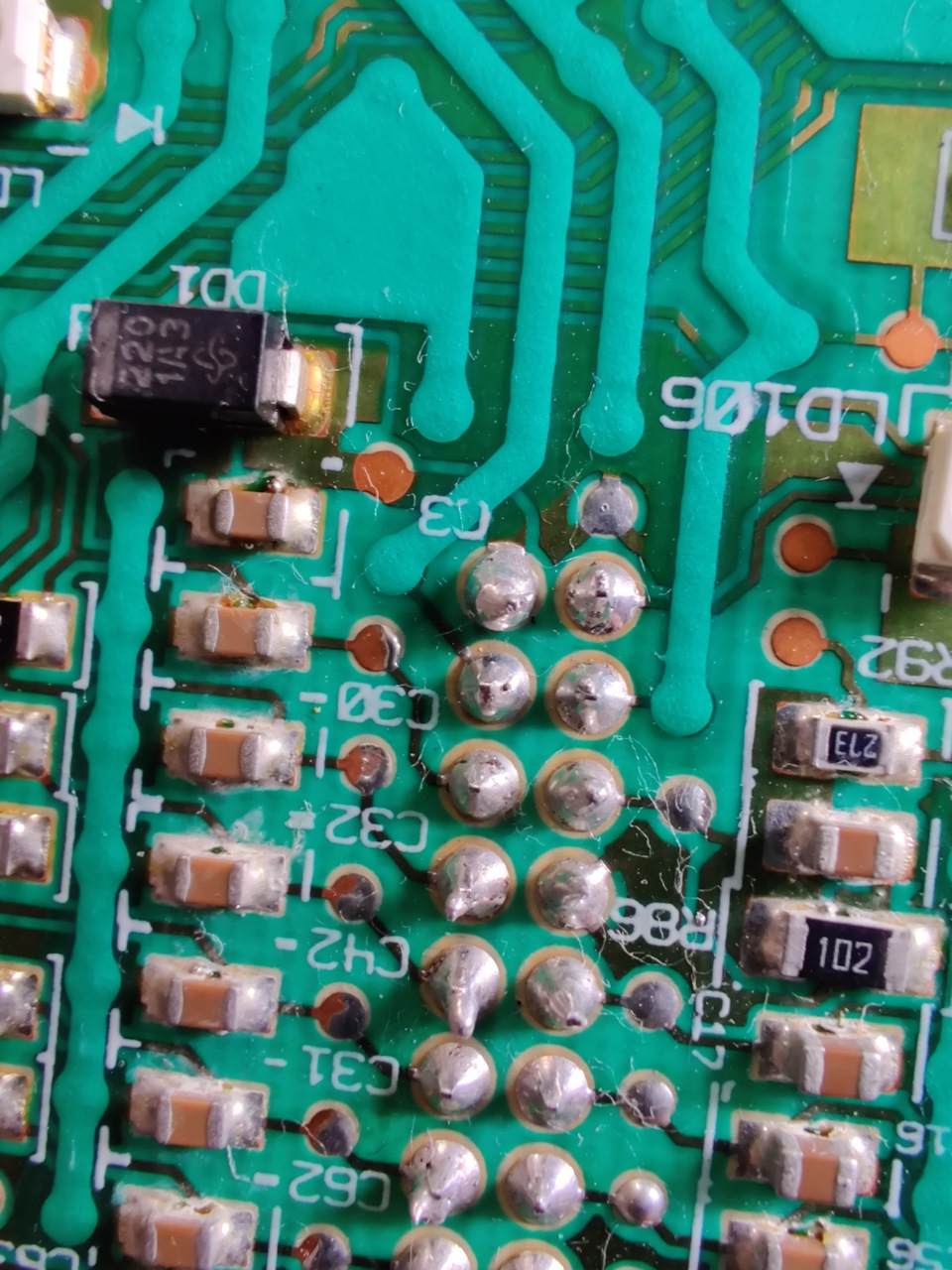 Пропайка панели приборов — Ford Focus II Sedan, 1,8 л, 2006 года ...