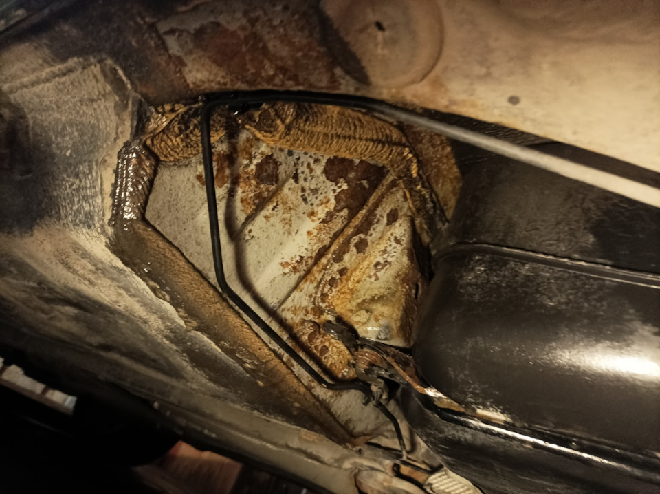 Обработка днища — Volvo S60 (1G), 2,4 л, 2006 года | своими руками | DRIVE2