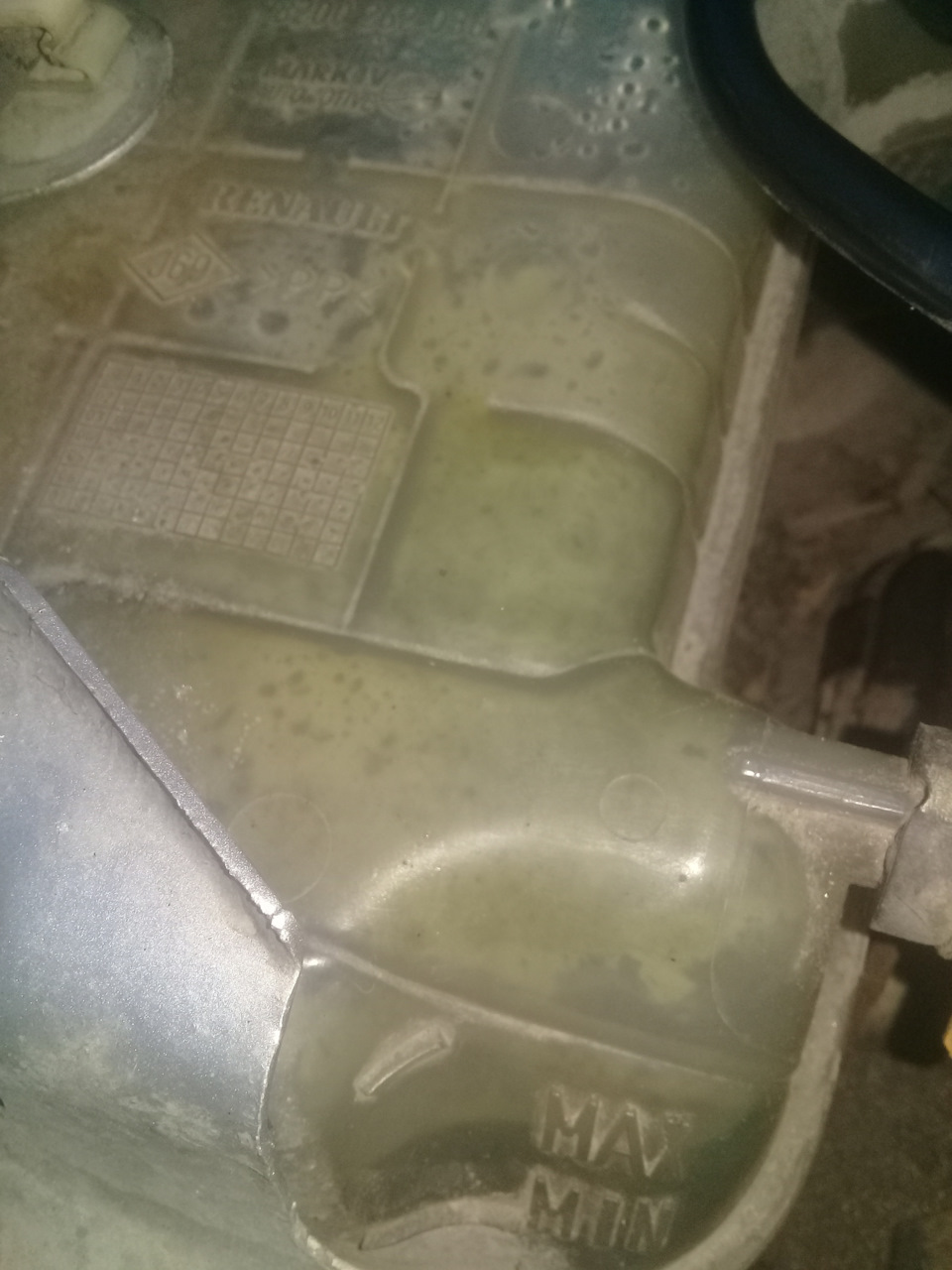 "ЭМУЛЬСИЯ В РАСШИРИТЕЛЬНОМ БАЧКЕ?" — Renault Megane II, 1,6 л, 2007 ...