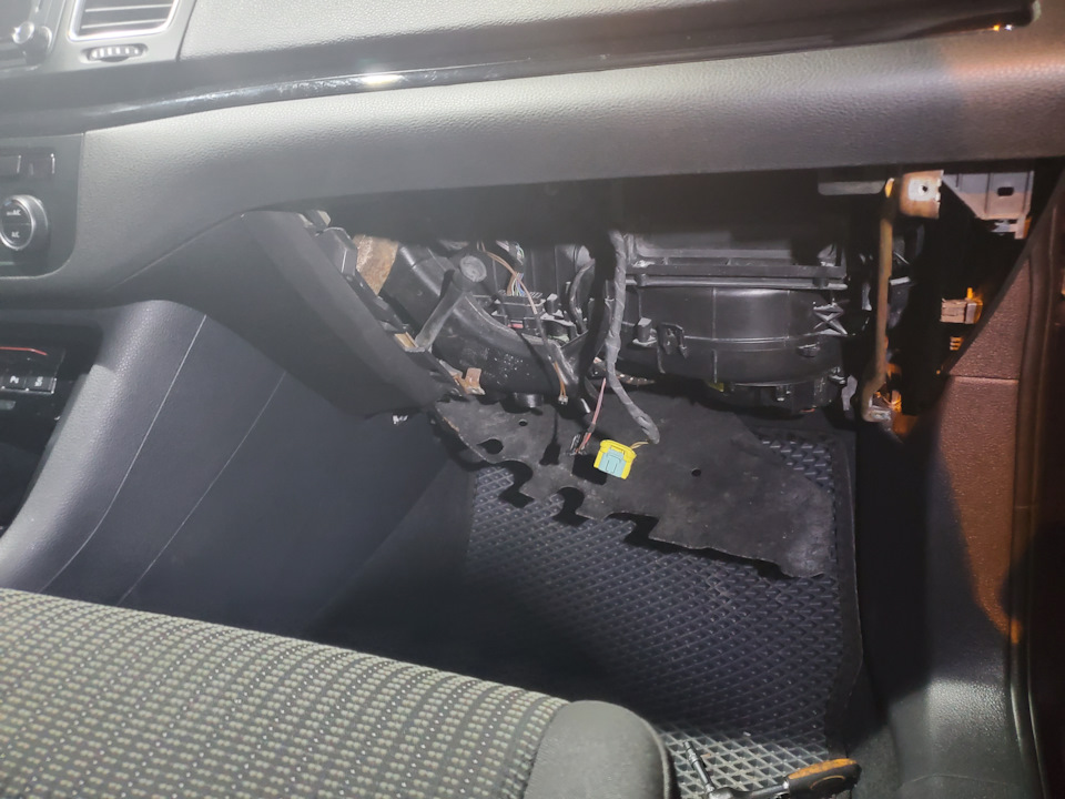 Photo from the logbook SEAT Alhambra (2G)