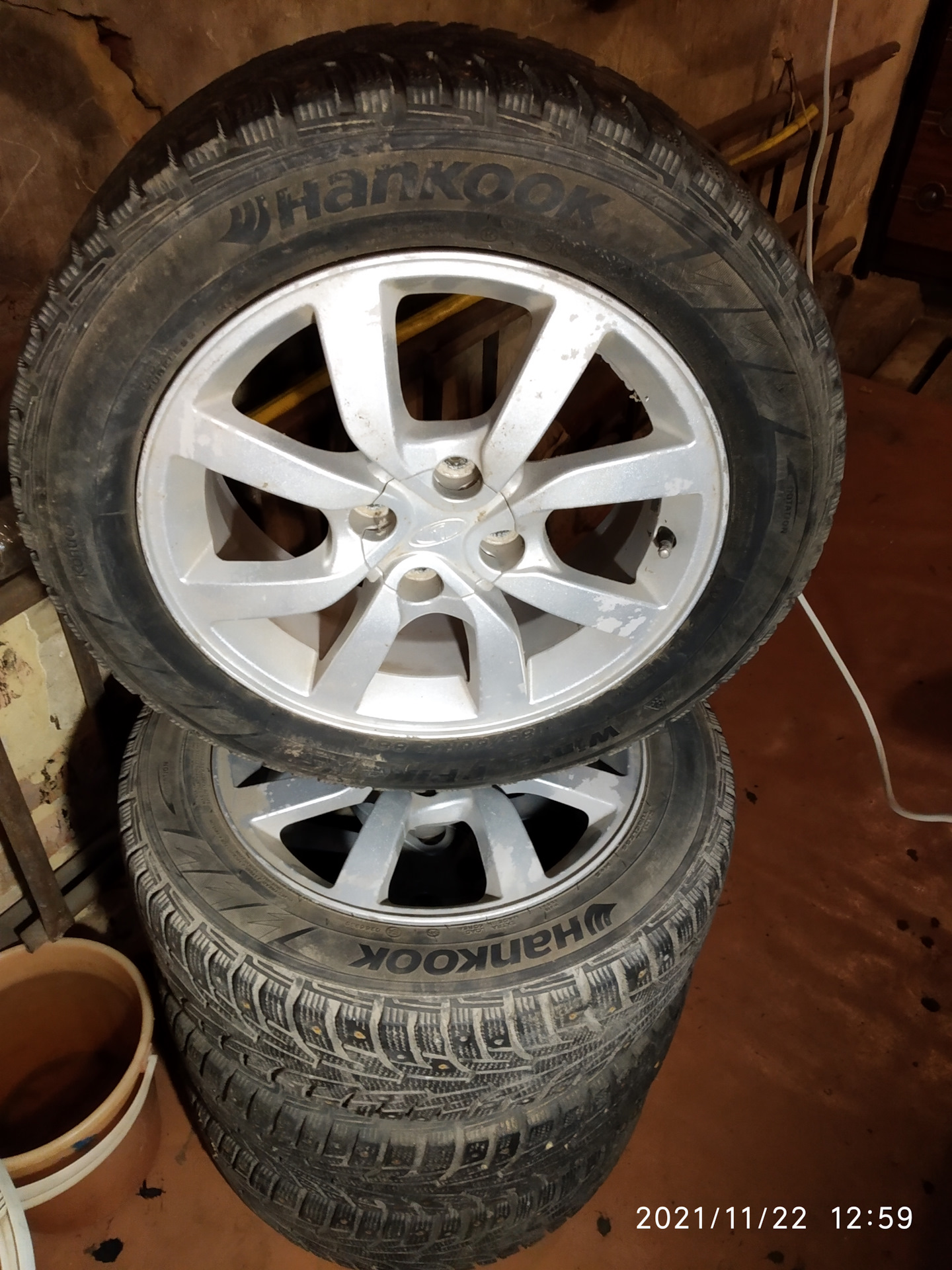 диск: КС652 (R15 Granta-Liftback) + Hankook Winter i*Pike RS 185/60/15 ...