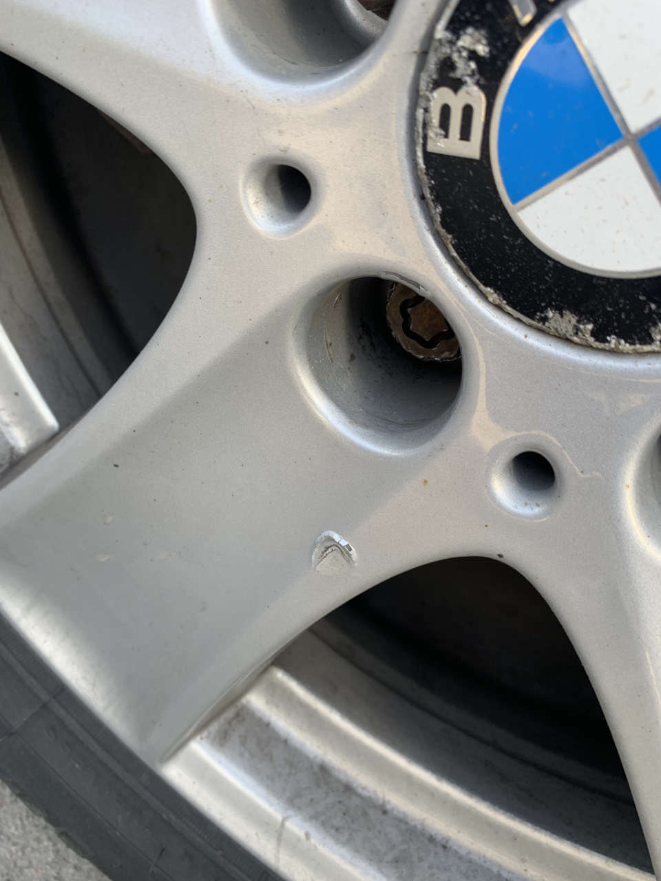 Сломали секретки при шиномонтаже — BMW X5 (E70), 3 л, 2012 года ...