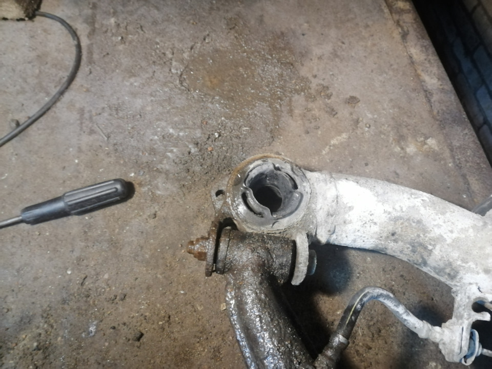 Ремонт задней подвески Синхро — Volkswagen Passat B3, 1,8 л, 1989 года ...