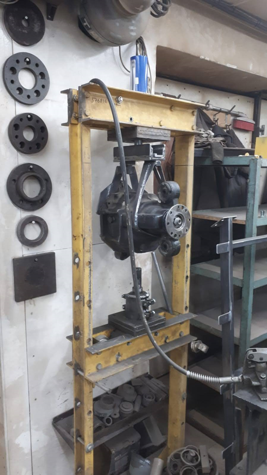 Фото в бортжурнале KIA Mohave (HM)