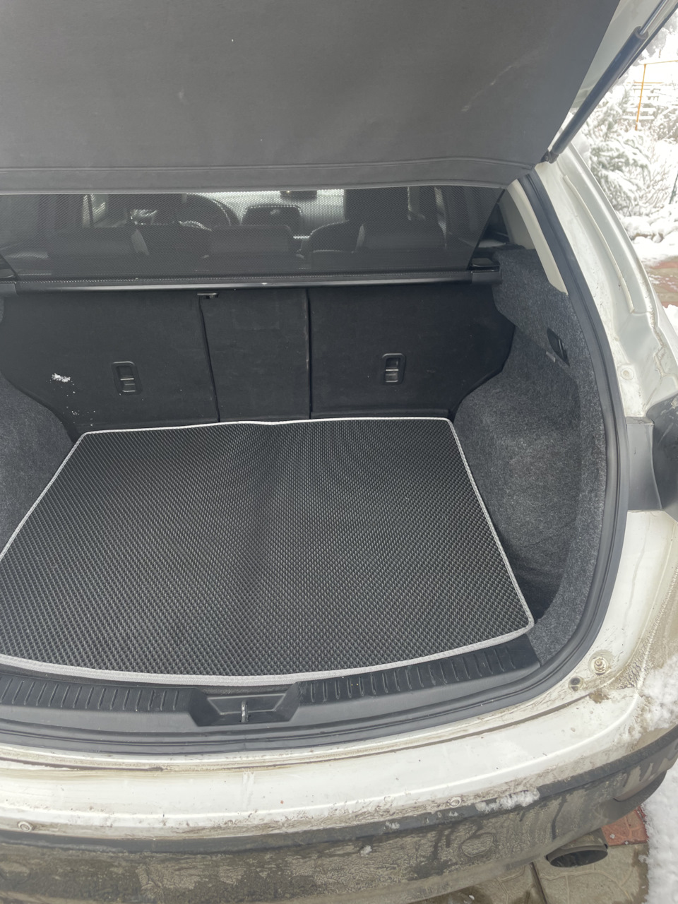 «Уютный багажник» — Mazda CX-5 (1G), 2 л, 2013 года | тюнинг | DRIVE2