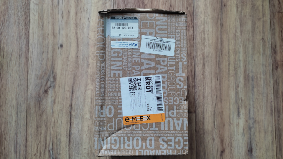 Запчасти на фото: 8200123061, Z10028. Фото в бортжурнале Renault Logan (2G)