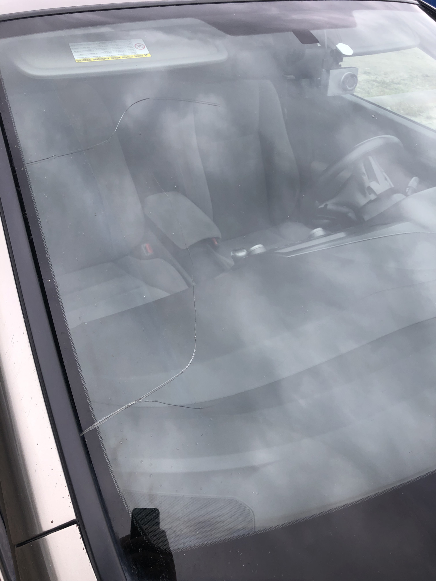 Наклейка на лобовое цивик 4д. Agc honda civic 4d. Размеры лобового стекла хонда цивик 4д 2008г. Лобовое хонда цивик 4д 2008. Лобовое стекло на хонда цивик 2001 год.