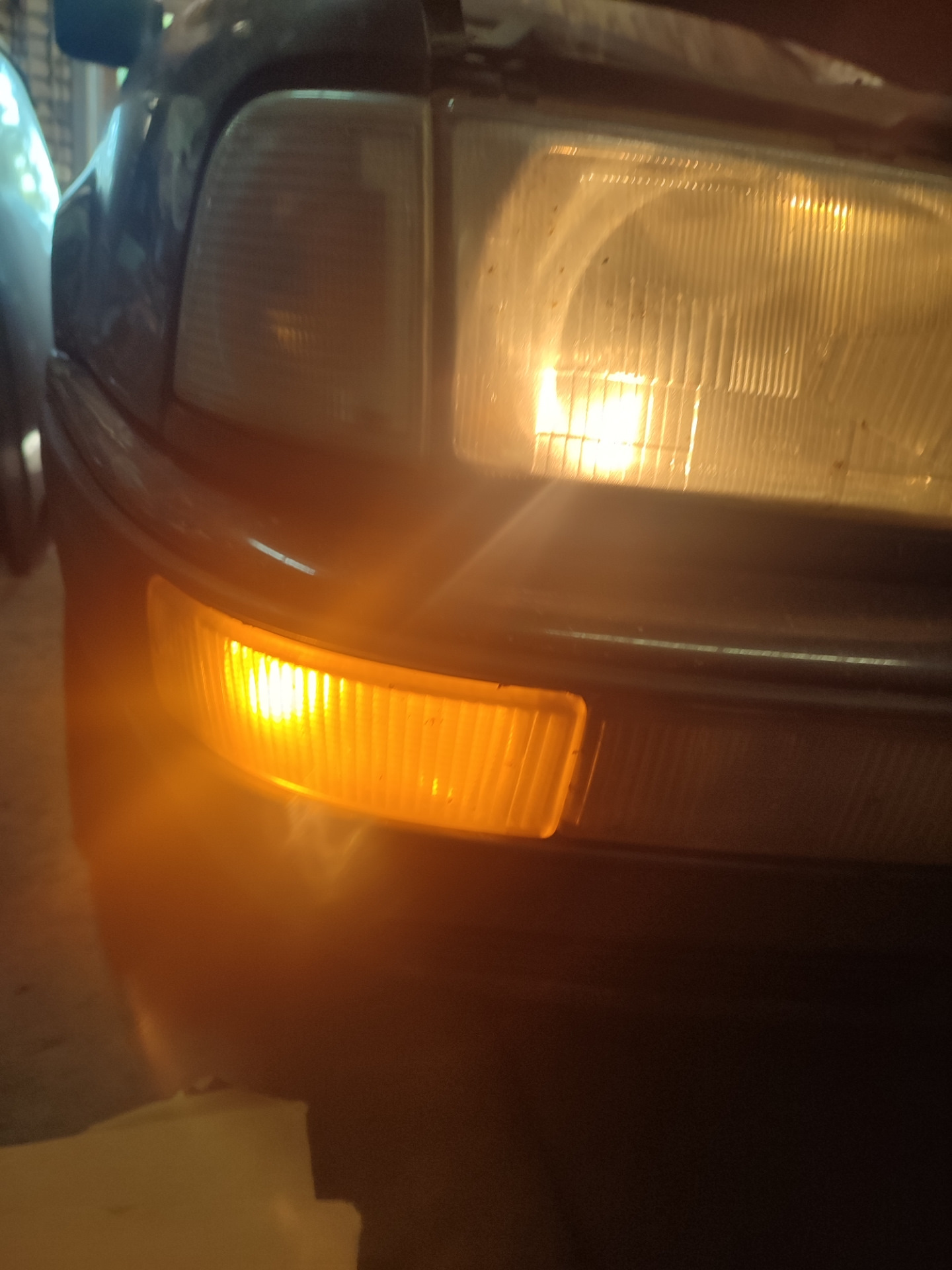 Замена диодов в габаритах / ходовых огнях — Audi 80 (B4), 2 л, 1992 ...