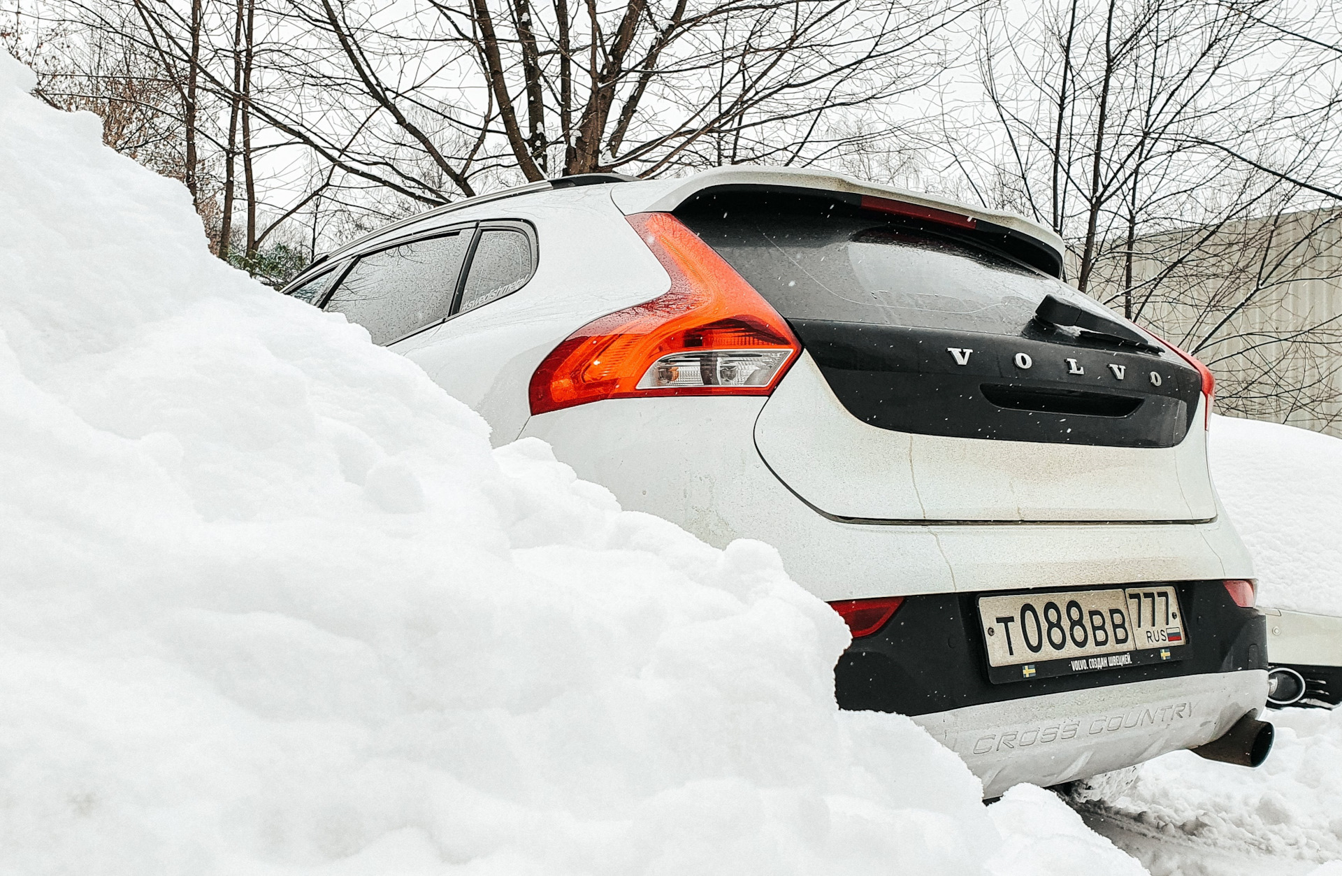 Спортивный выхлоп на Volvo V40 Cross Country #SwedShaker — Volvo V40 Cross  Country, 2,5 л, 2013 года | тюнинг | DRIVE2