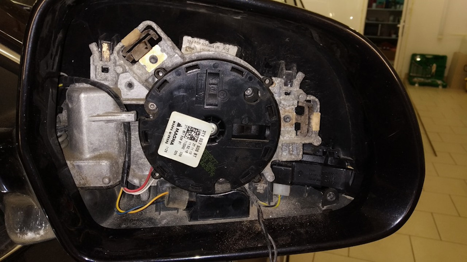 Разборка противотуманных фар — ГАЗ 24, 2,5 л, 1979 года | своими руками ...