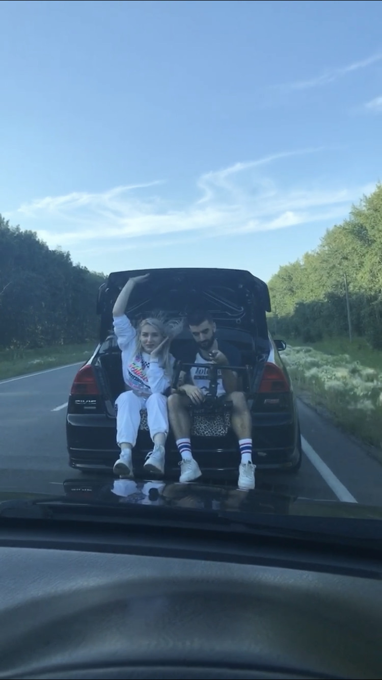 Сколы на капоте — Honda Civic Ferio (7G), 1,7 л, 2001 года | кузовной ...