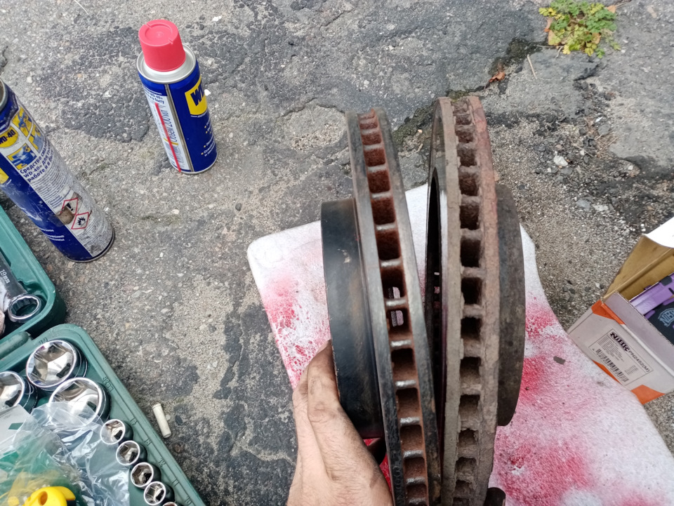 Разница между дисками — Nissan Wingroad (Y12)