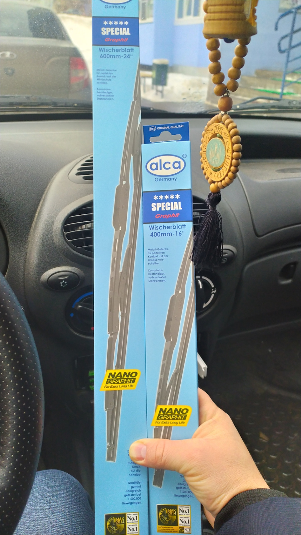 Замена воздушного фильтр и щеток стеклоочистителя — Lada Калина хэтчбек ...