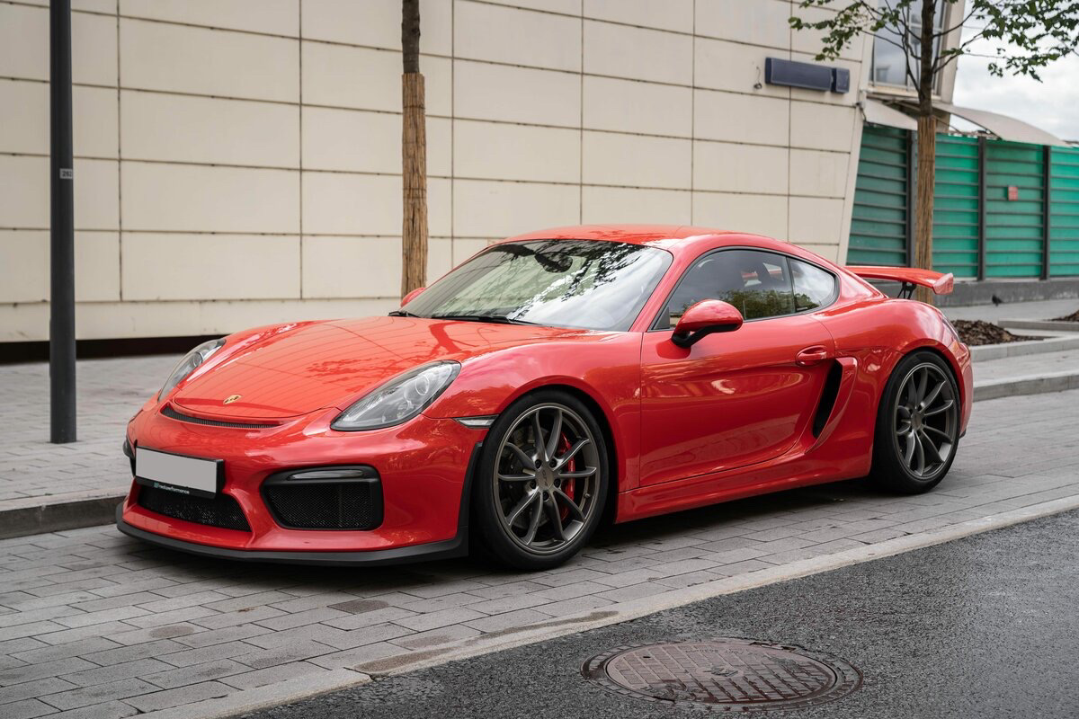 Porsche Cayman gt4 2015