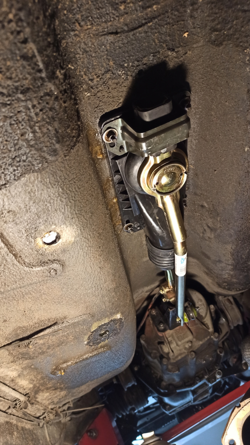 Новые запчасти на москвич святогор