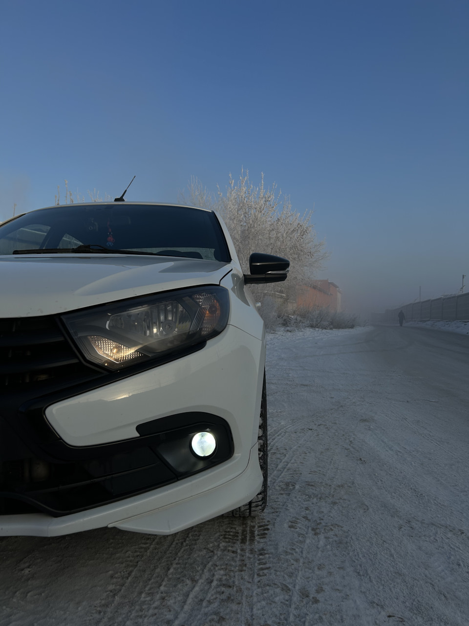 Линзовые ПТФ, дефлектора обдува тру АМГ, сток крутилки печки, воск ...