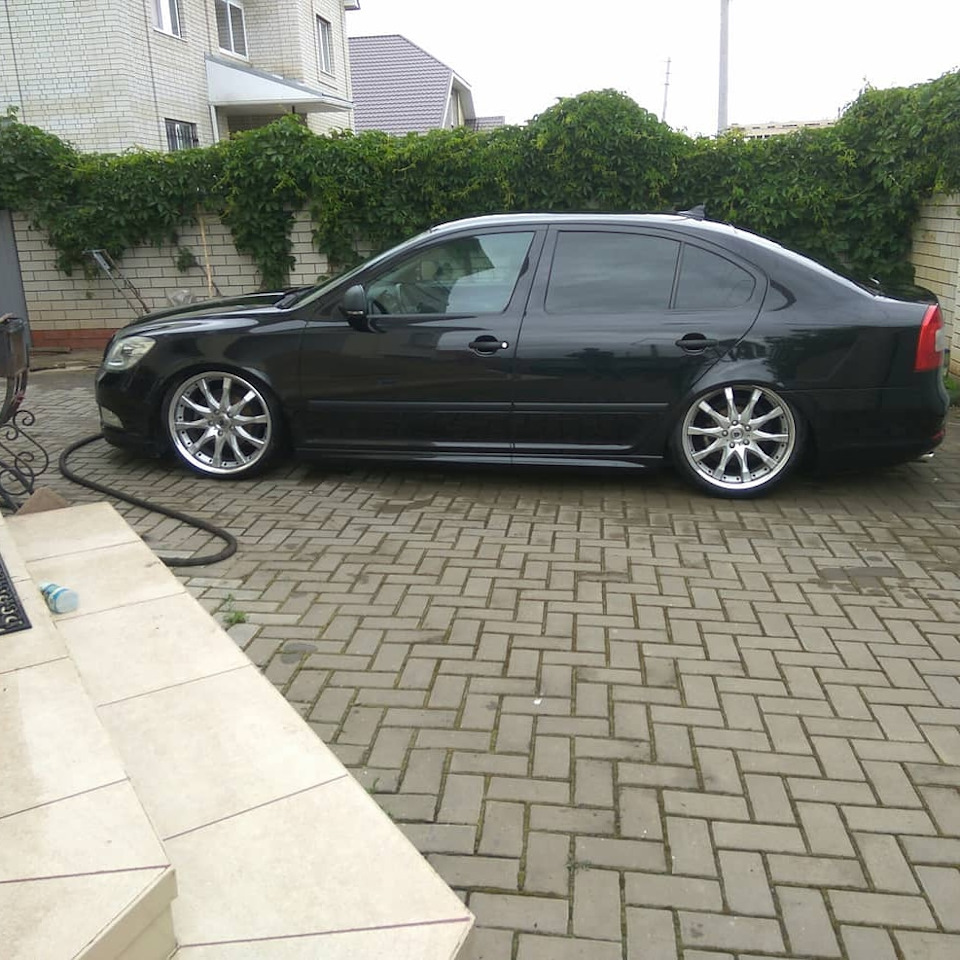 Губа, пороги (накладка на пороги) Octavia a5 fl. Б/у | 10 000 ₽ в ...