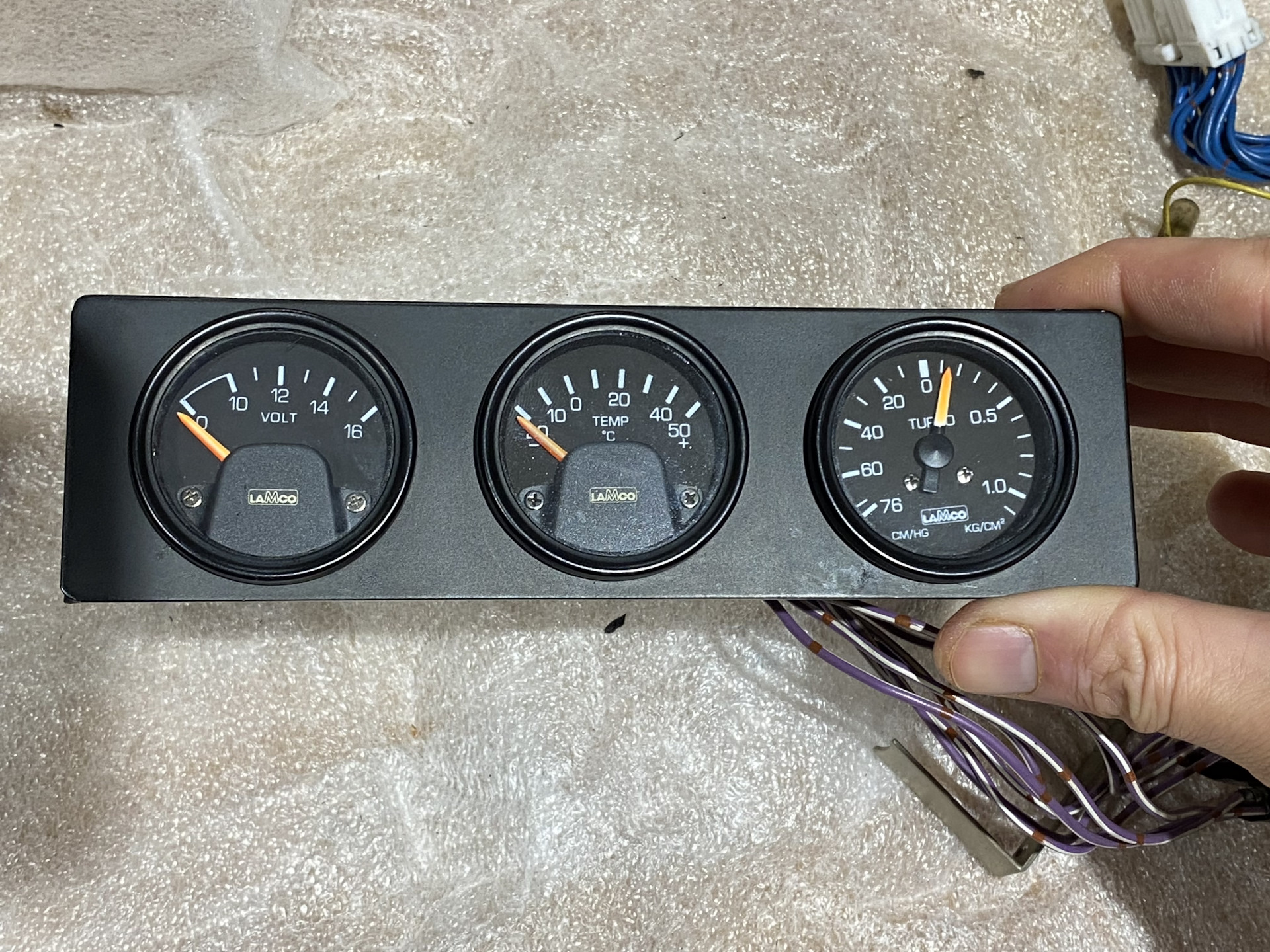 Бу приборы. LAMCO прибор буст. LAMCO Auxiliary Gauges. F00s330020 LAMCO. LAMCO LLC.