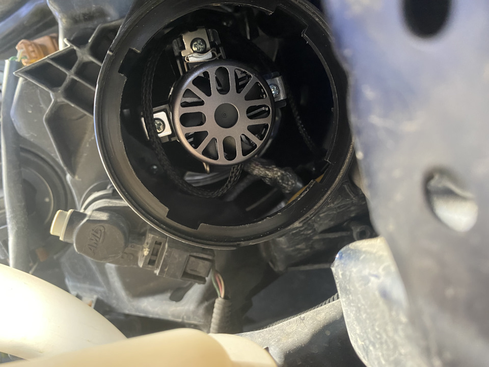 Альтернатива ксенону — Toyota Corolla Rumion, 1,5 л, 2012 года ...