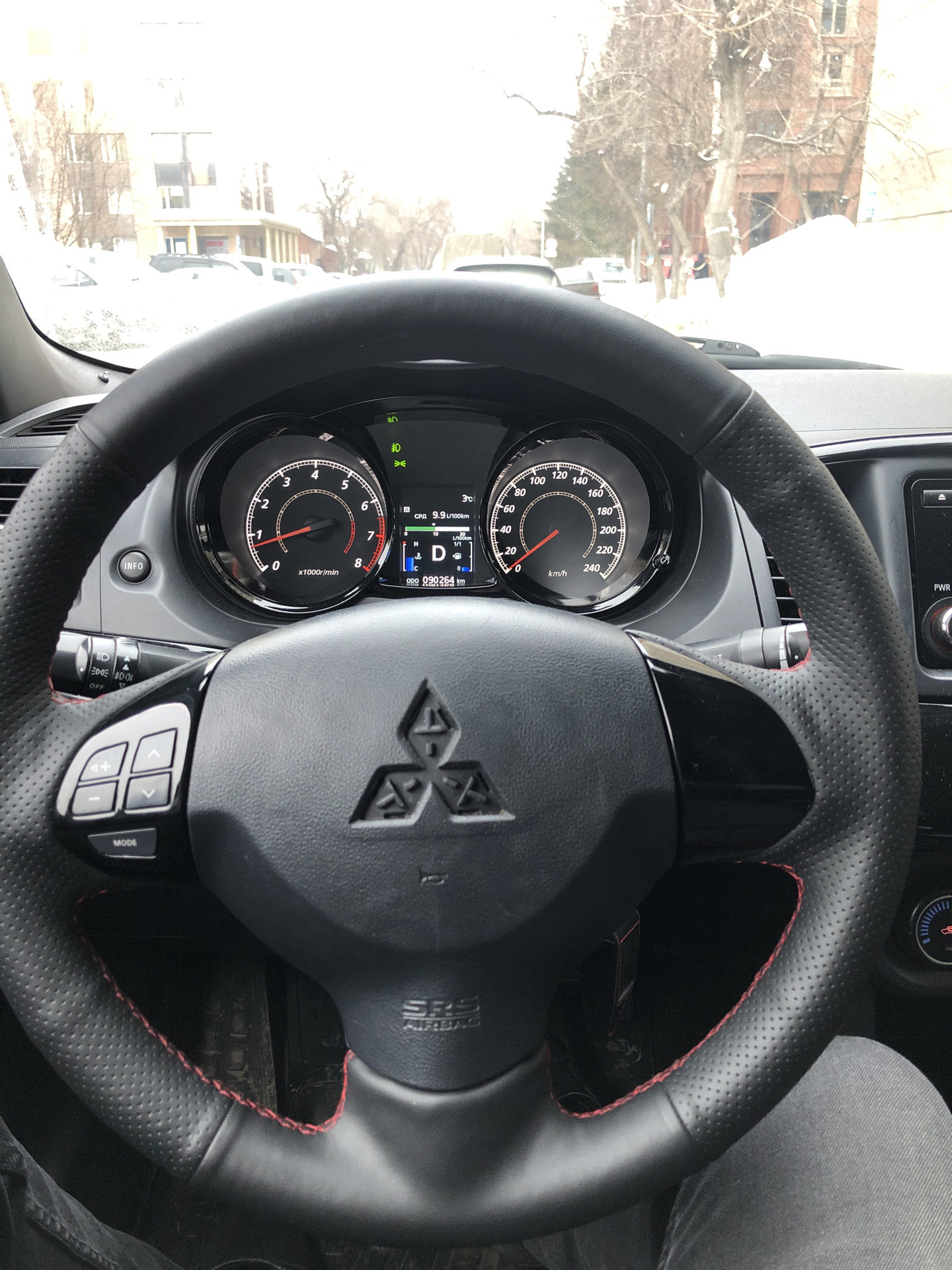 Эмблема. Help! — Mitsubishi Lancer X, 1,6 л, 2013 года | своими руками |  DRIVE2