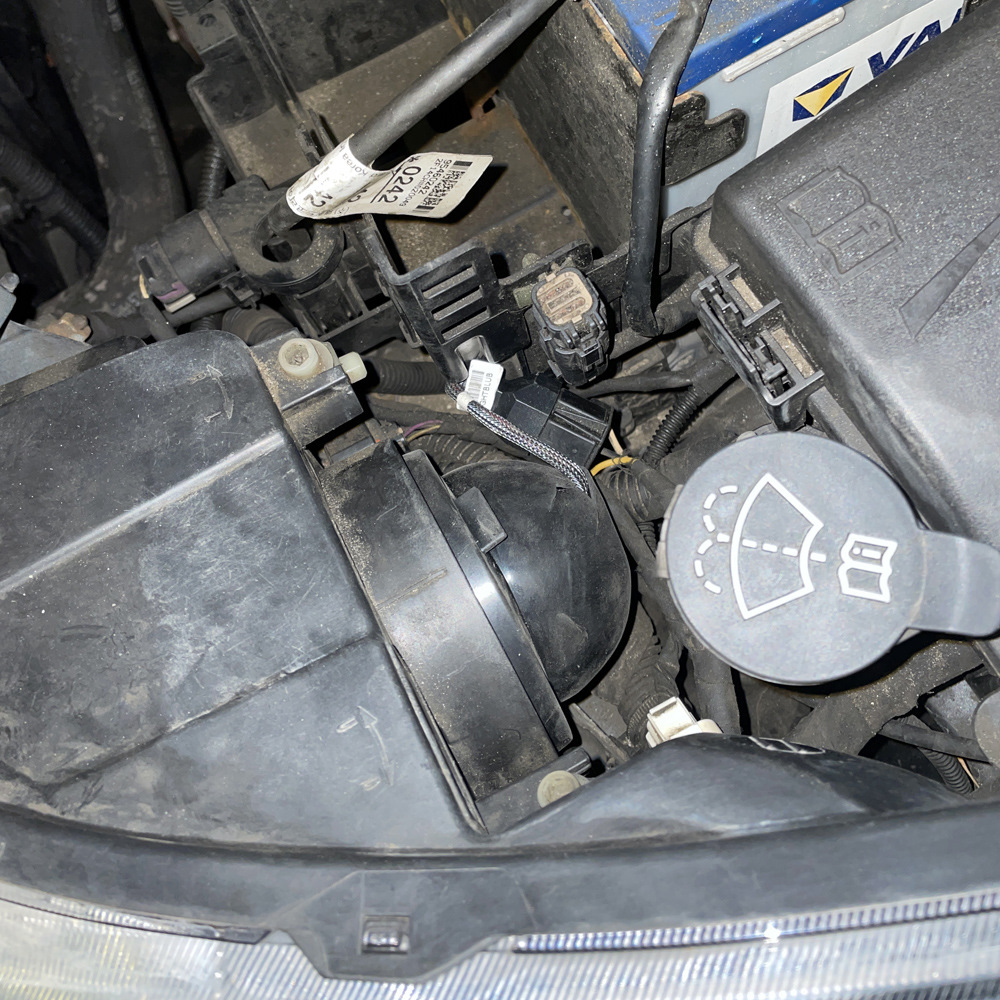 лампы DAWNKNIGHT k5c mini в ближний — Chevrolet Cruze (1G), 1,8 л, 2012 ...