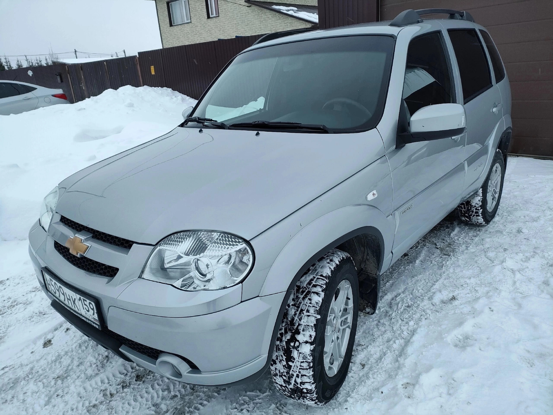 Chevrolet Niva GLX