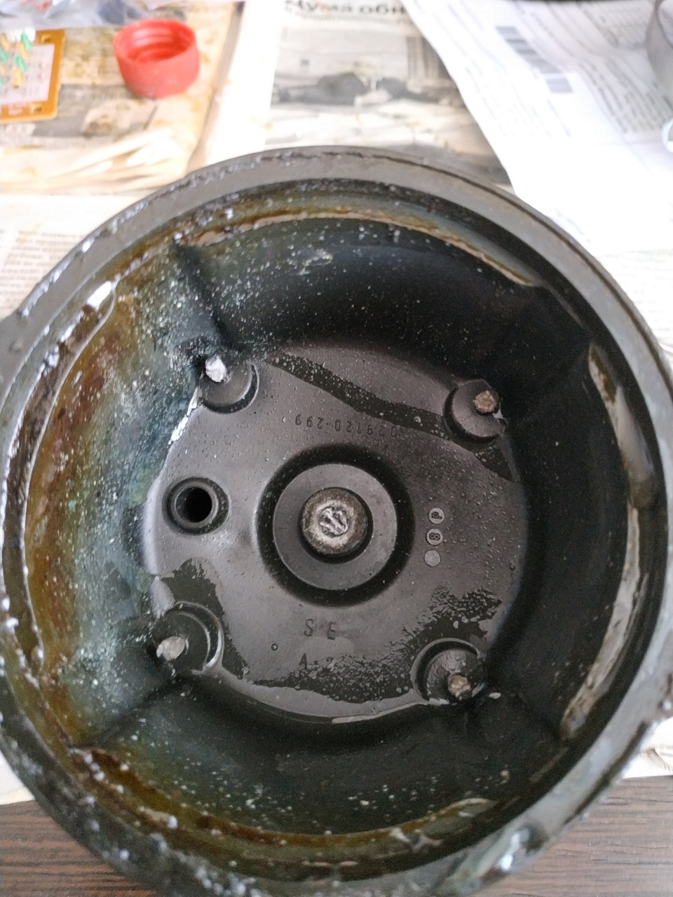 Замена уголька в крышке трамблера. — Toyota Camry (V40), 2 л, 1995 года ...