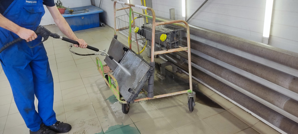 Мойка радиаторов со снятием — BMW X3 (F25), 3 л, 2014 года | плановое ...