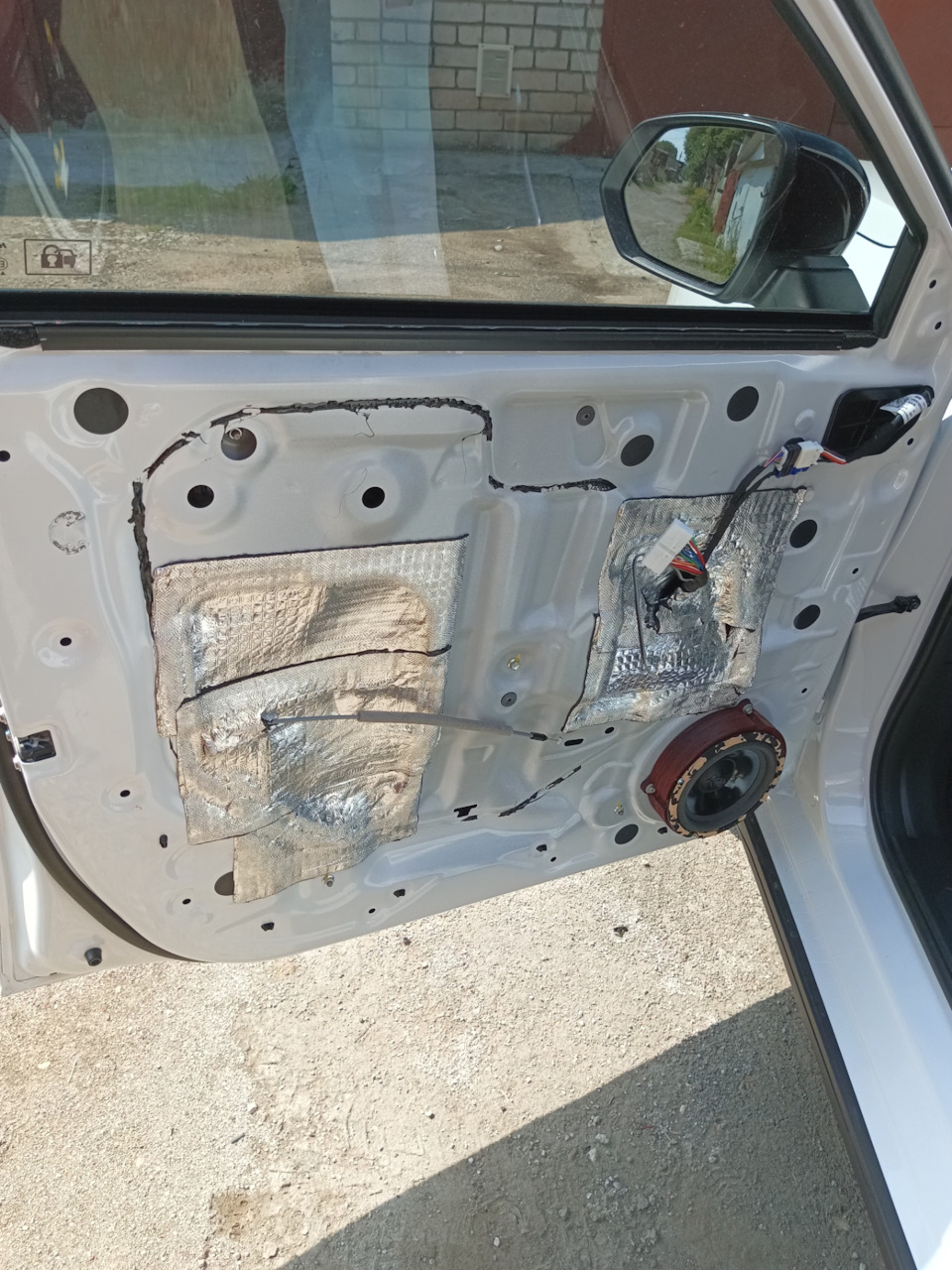 По итогу получилось так с обеих сторон — Haval Jolion