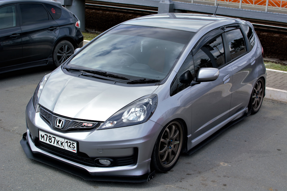 Honda fit ge6 фото