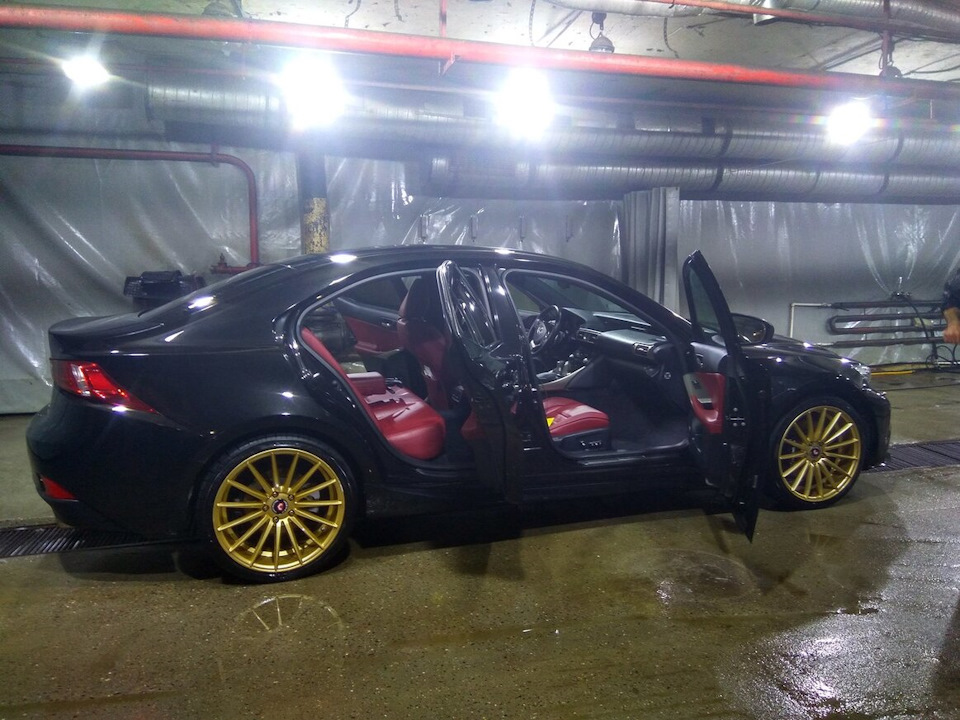 Не работает правая форсунка омывателя — Lexus IS III, 2,5 л, 2013 года ...