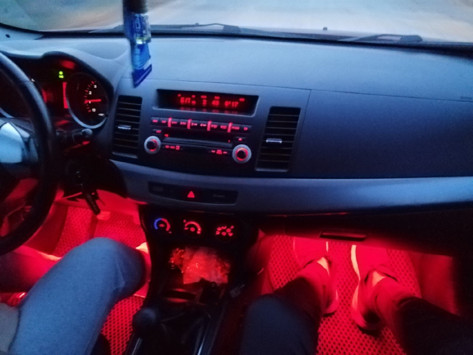 led подсветка салона mitsubishi lancer 10