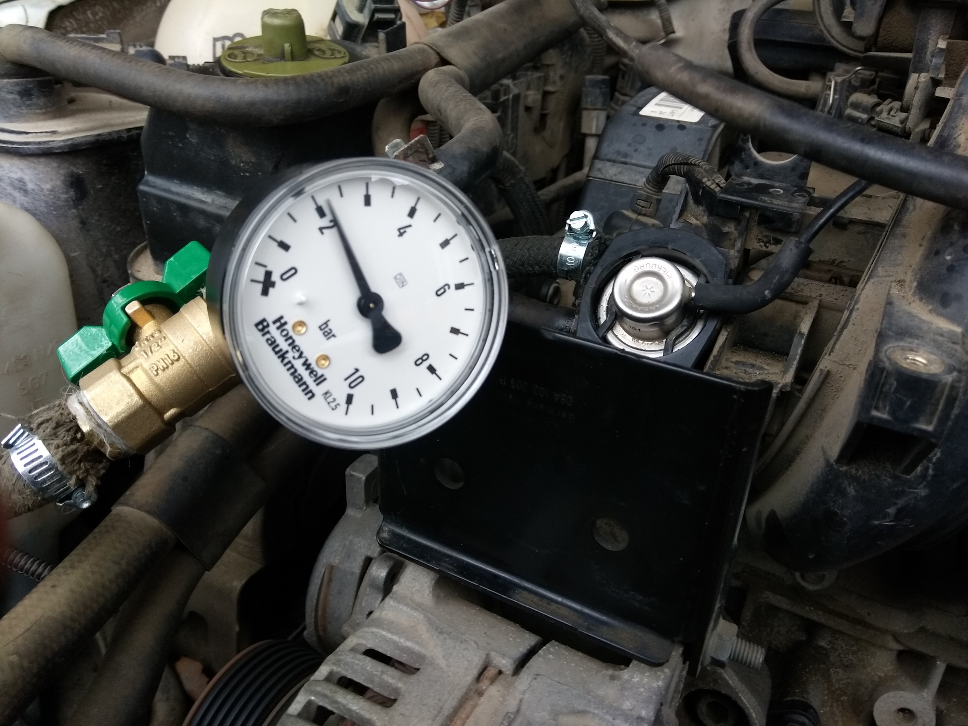 какое давление топливного фильтра