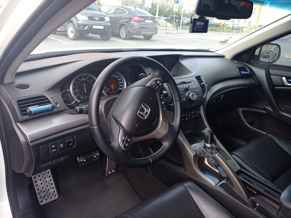 5. Ориг лобаш на месте. — Honda Accord (8G)