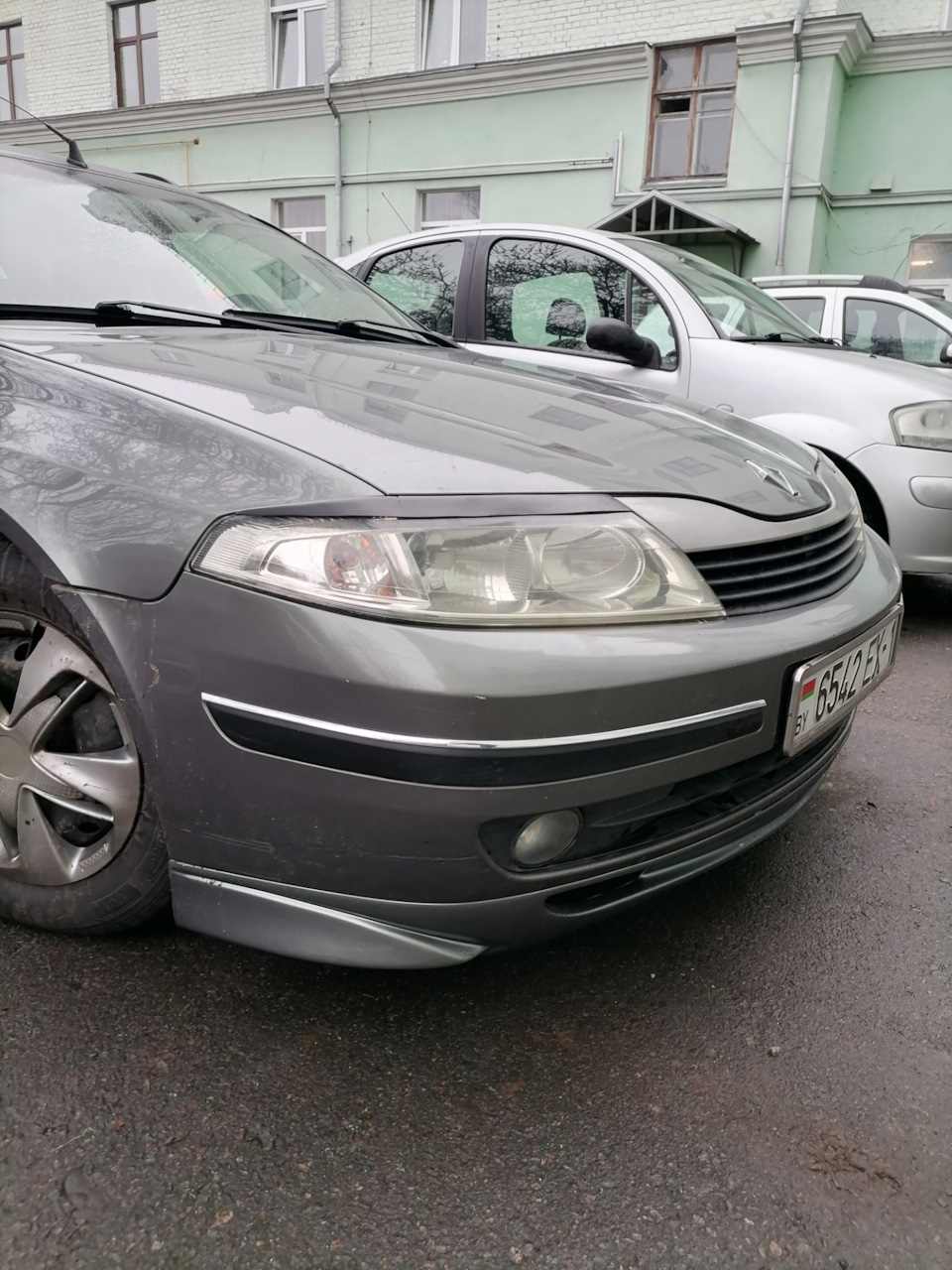 Накладка на передний бампер. — Renault Laguna II, 1,9 л, 2004 года | тюнинг  | DRIVE2