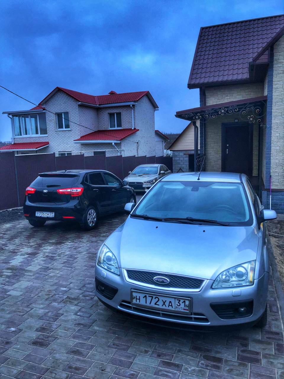 Когда все 🏠дома — Ford Focus II Sedan, 1,6 л, 2005 года | встреча | DRIVE2