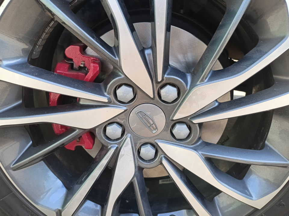 Тормозные диски — Geely Coolray (1G), 1,5 л, 2021 года | визит на ...