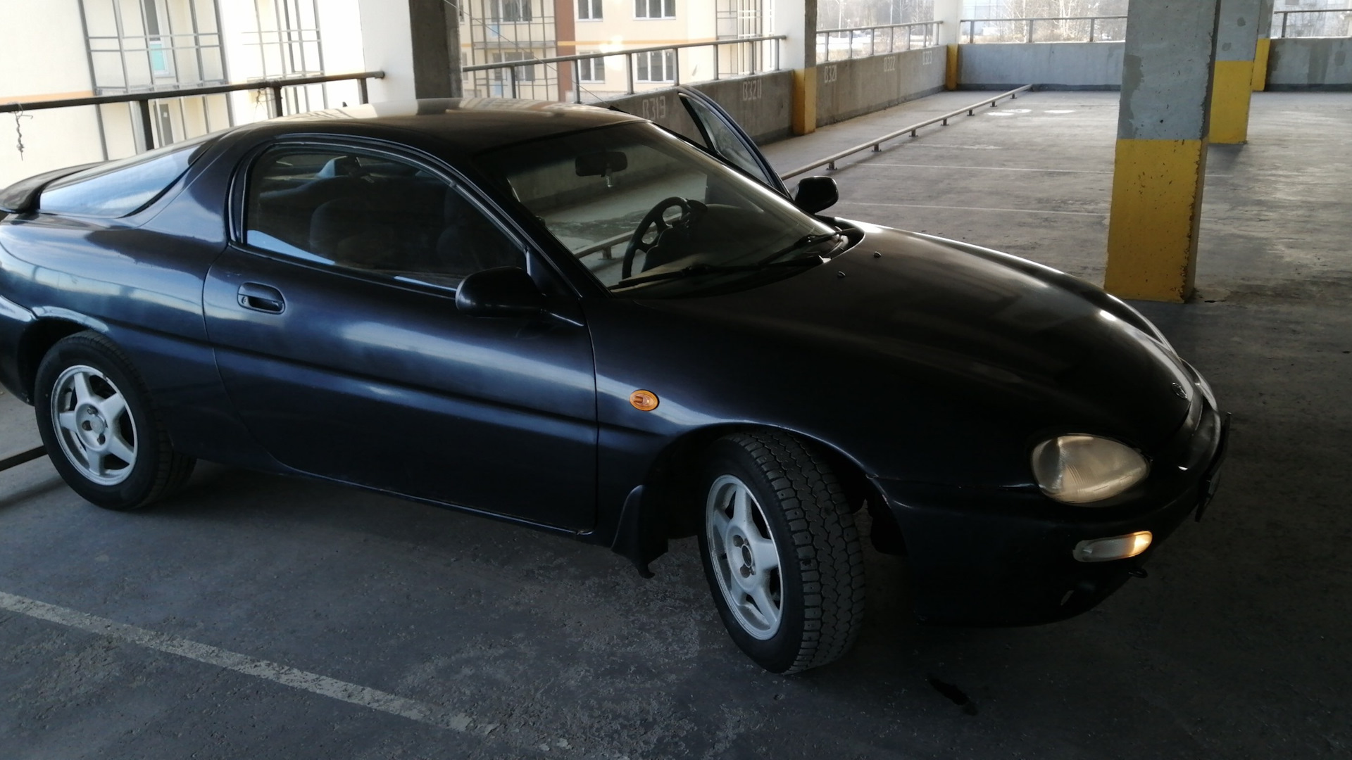 Mazda MX-3 1.6 бензиновый 1995 | на DRIVE2