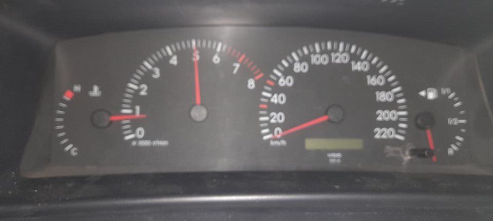 Скачют стрелки панели приборов toyota e120 — Toyota Corolla (120), 1,6 ...