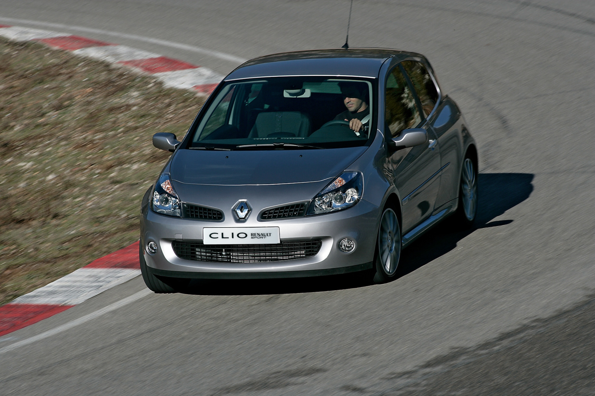 Renault Clio r s 200