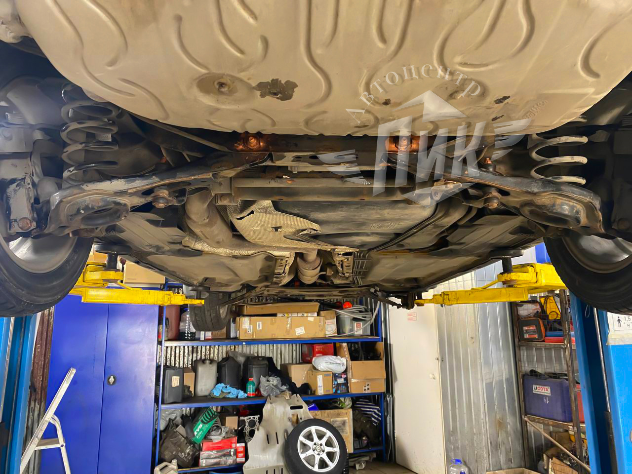 Замена сайлентблоков подпружинных рычагов Вольво — Автоцентр ПИК на DRIVE2