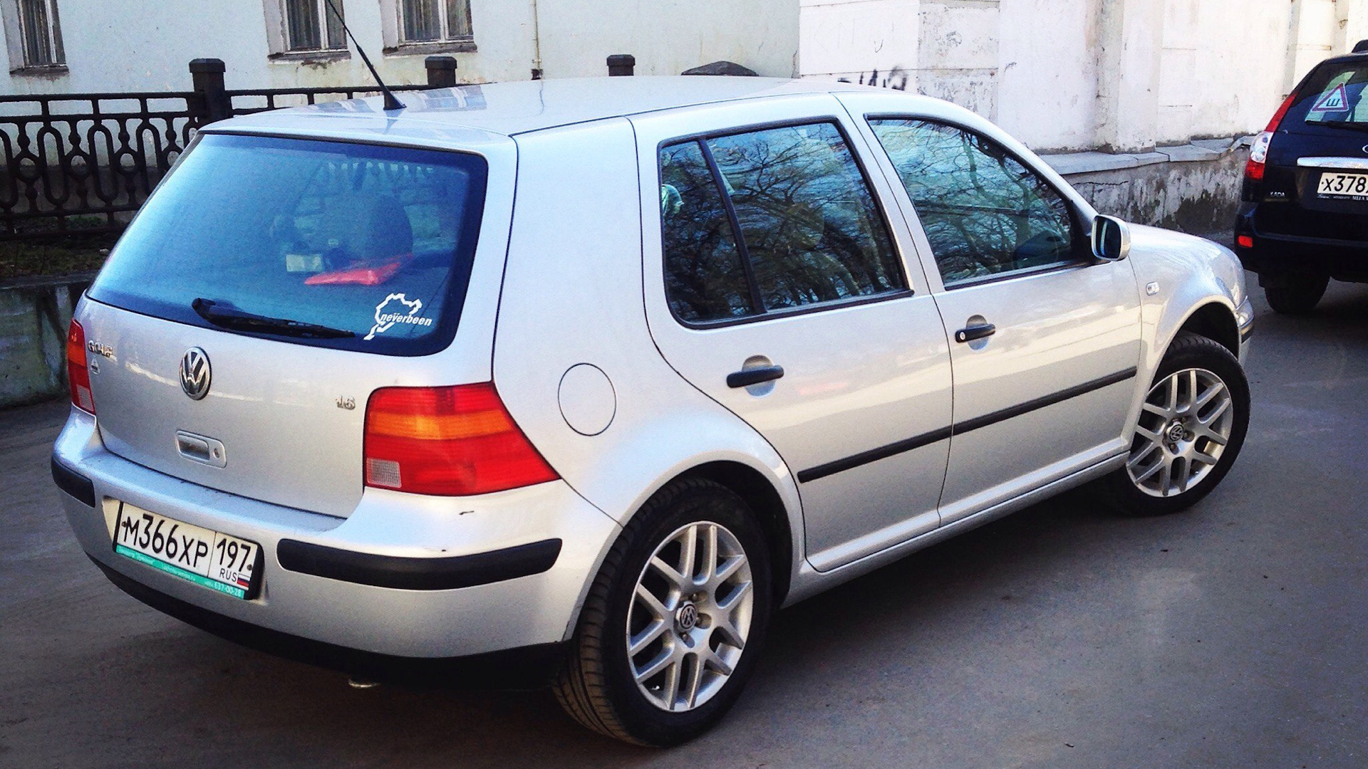 Volkswagen golf 2000 года. Фольксваген гольф 2000. Гольф 2000.